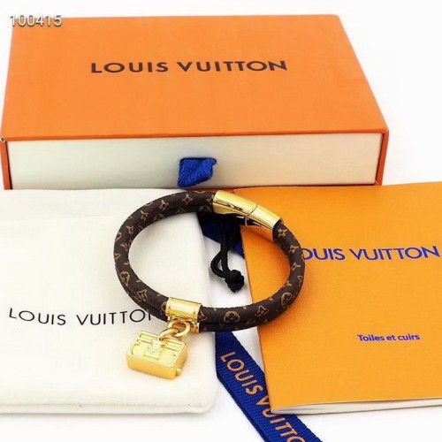 LV Bracelet-026