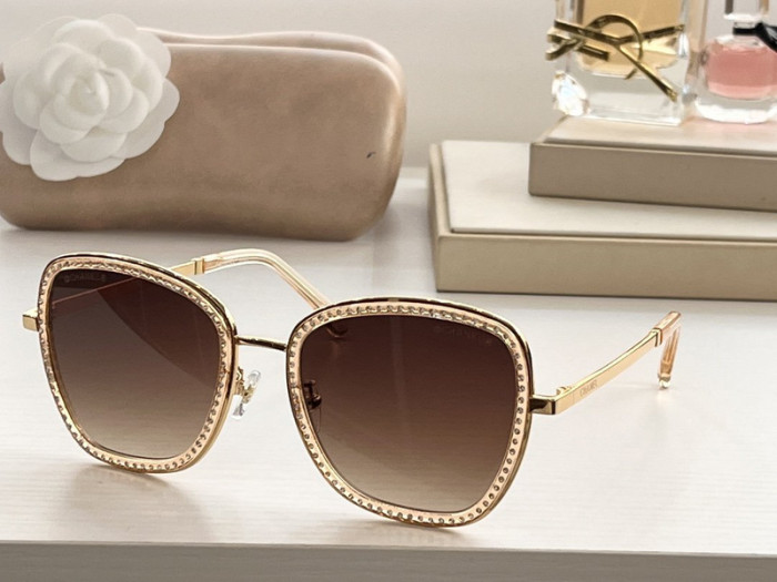 CHNL Sunglasses AAAA-174