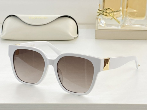 V Sunglasses AAAA-265