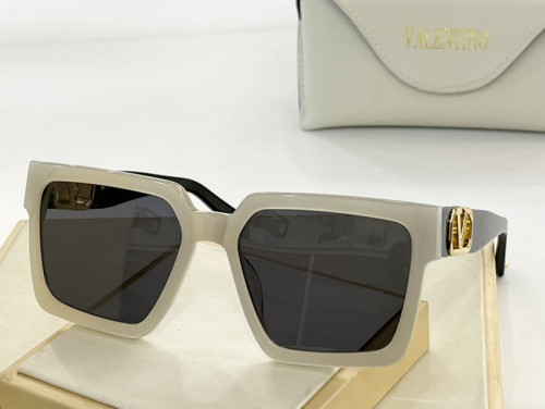 V Sunglasses AAAA-074