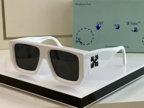 Off white Sunglasses AAAA-261