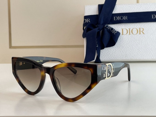 Dior Sunglasses AAAA-572