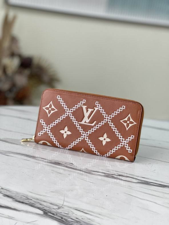 Super Perfect LV Wallet-453