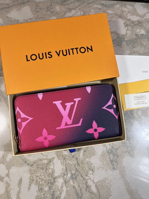 Super Perfect LV Wallet-307