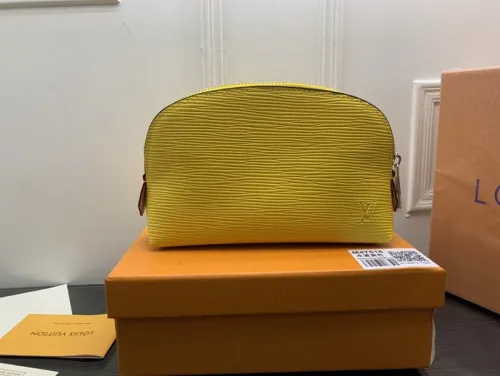 Super Perfect LV Wallet-213