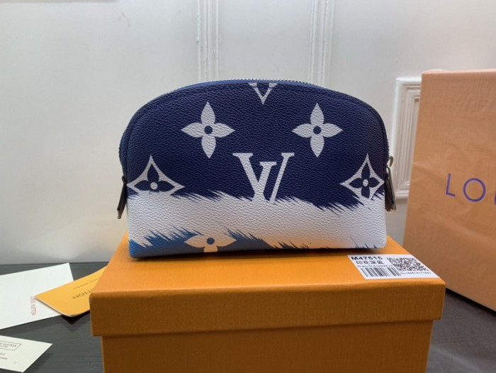 Super Perfect LV Wallet-210