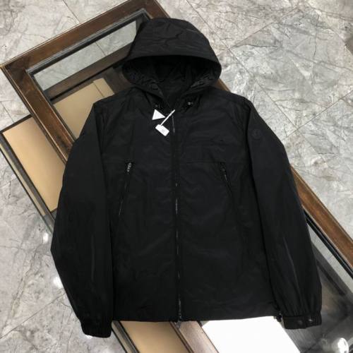 Moncler Coat men-401