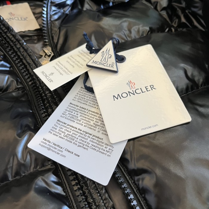 MONCLER Jacket 1：1 Quality-087