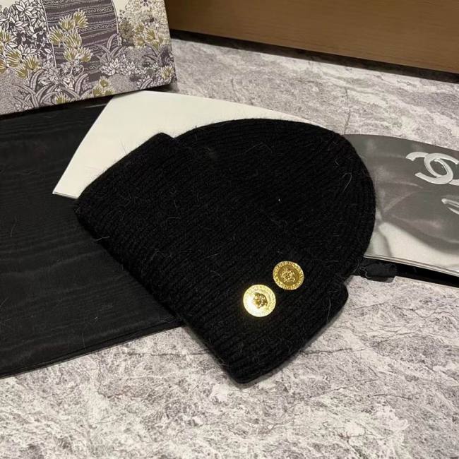 Versace Beanies-001