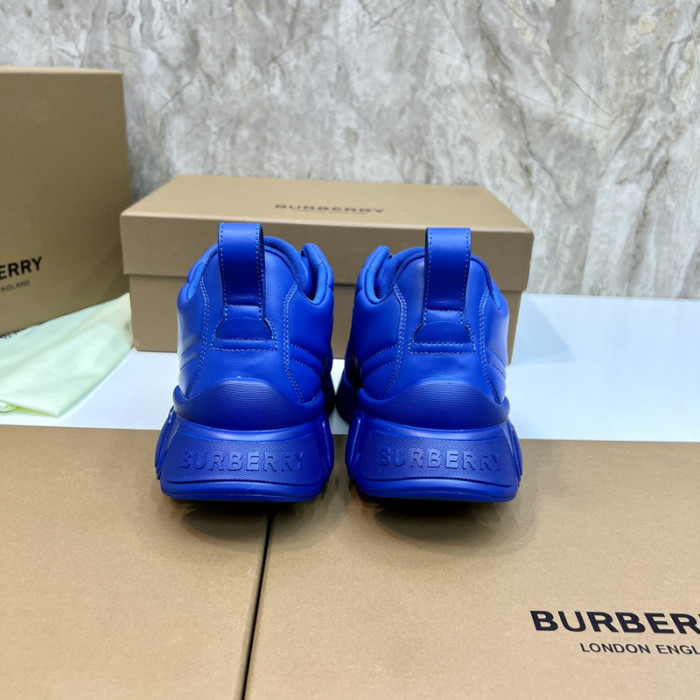 Super Max Burberry Shoes-005