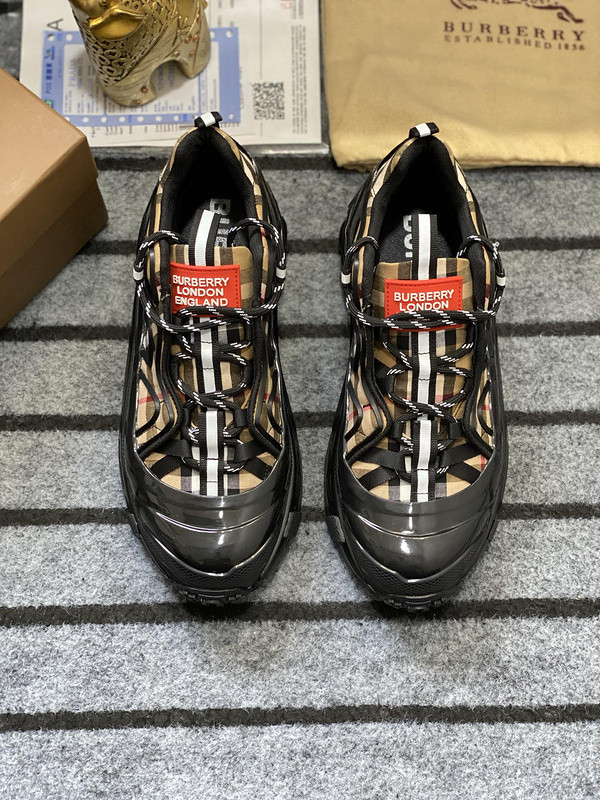 Burberry men shoes 1：1 quality-377