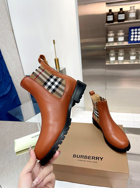 Burberry women shoes 1;1 quality-033