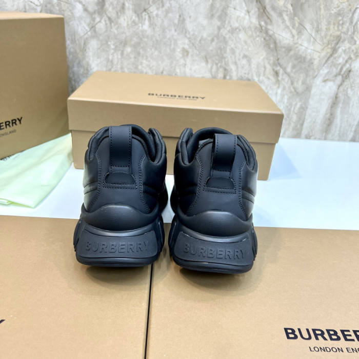 Super Max Burberry Shoes-002