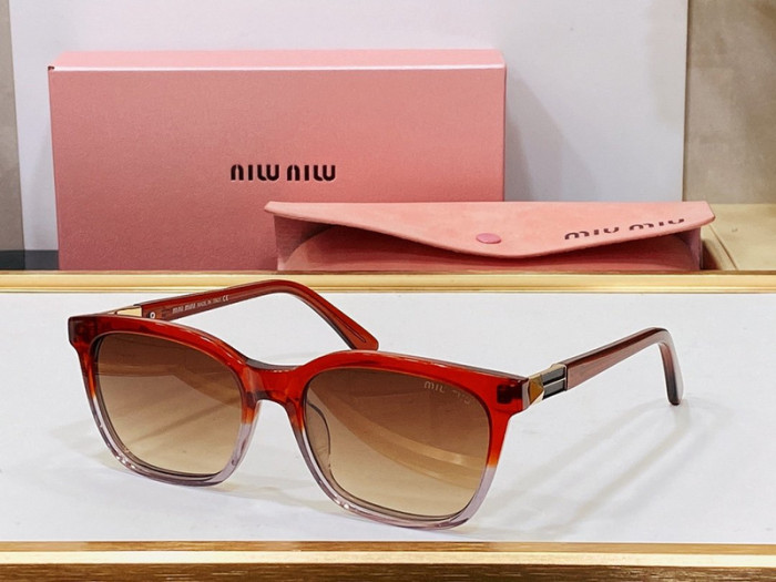 Miu Miu Sunglasses AAAA-293