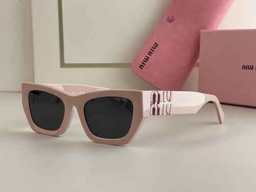 Miu Miu Sunglasses AAAA-324