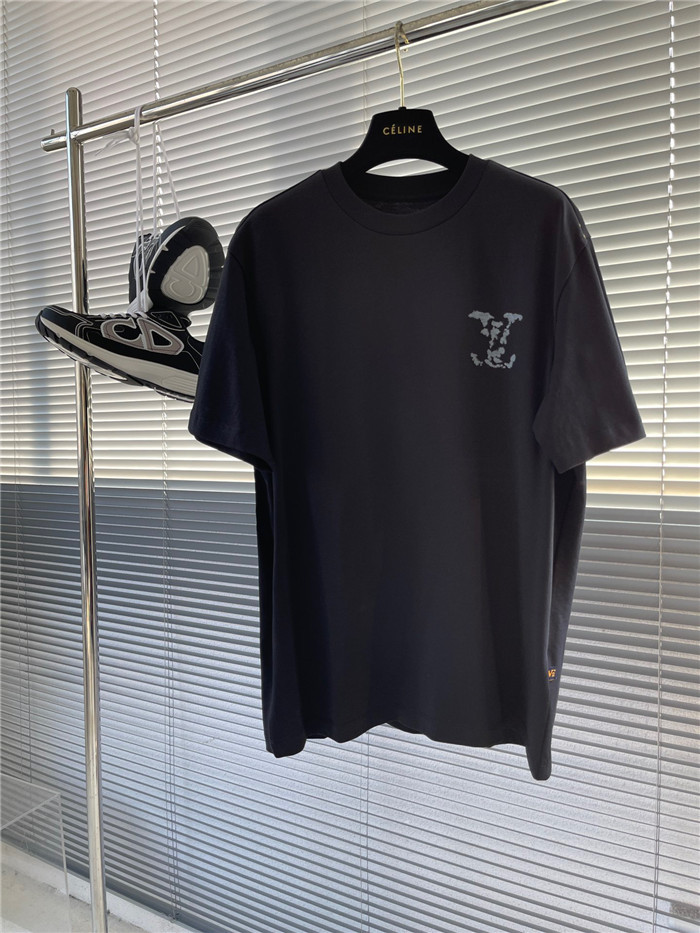 LV Shirt High End Quality-637