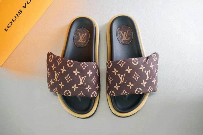 LV men slippers AAA-1159