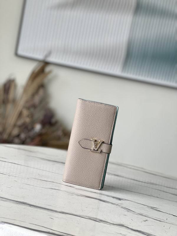 Super Perfect LV Wallet-527