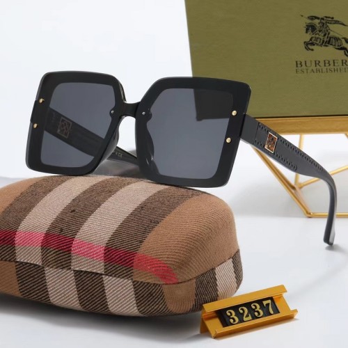 Burberry Sunglasses AAA-064