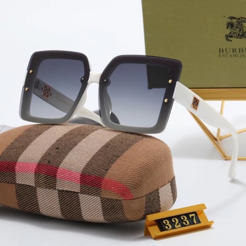 Burberry Sunglasses AAA-063