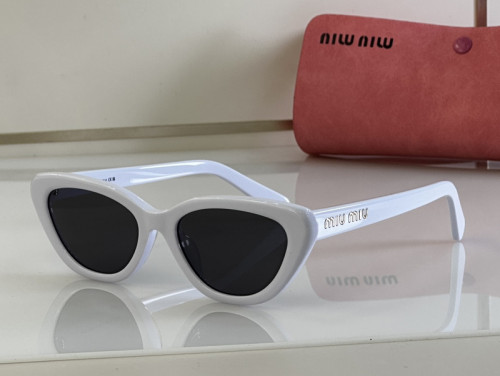 Miu Miu Sunglasses AAAA-355
