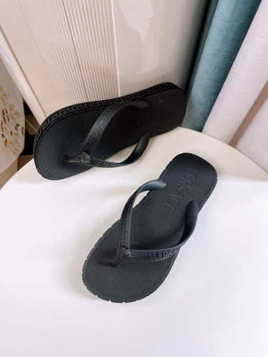 Versace women slippers AAA-091