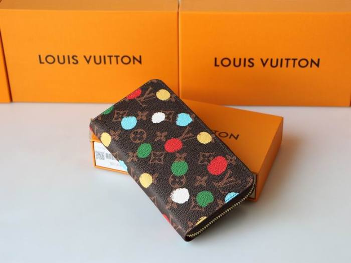 Super Perfect LV Wallet-625