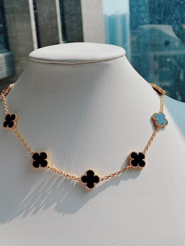 Van Cleef & Arpels Necklace-143