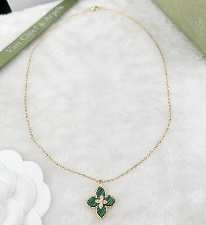 Van Cleef & Arpels Necklace-028