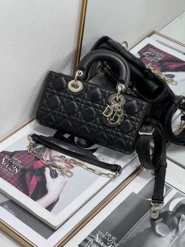 Dior Handbags AAA-178