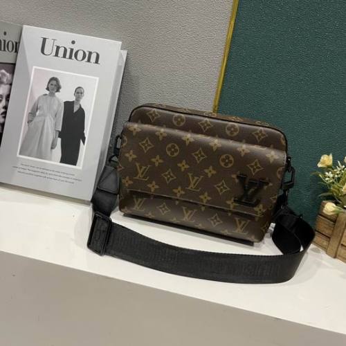 LV Hangbags AAA Men-081