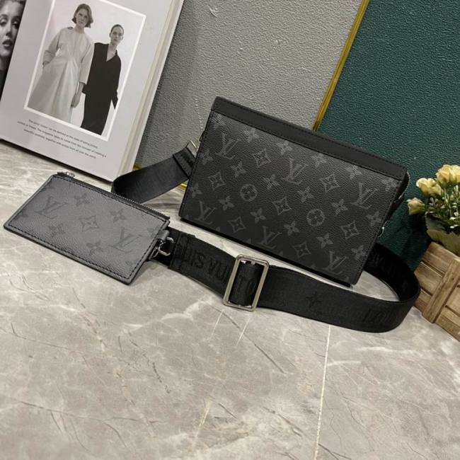 LV Hangbags AAA Men-072