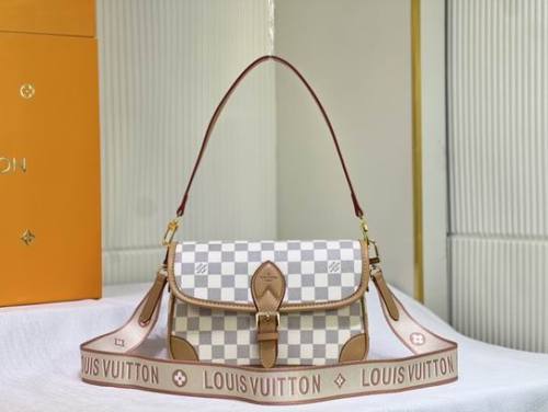 LV Hangbags AAA Women-989