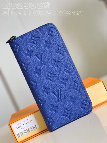 Super Perfect LV Wallet-678