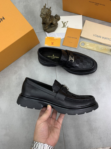 LV Men shoes 1：1 quality-4761