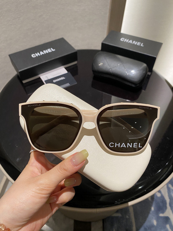 CHNL Sunglasses AAAA-2420