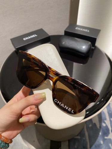 CHNL Sunglasses AAAA-2524