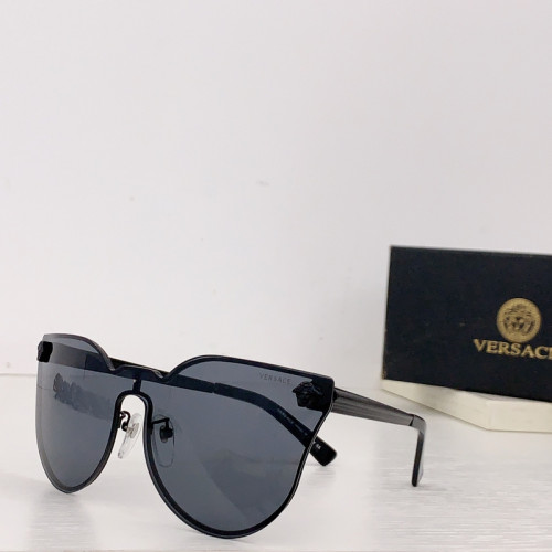 Versace Sunglasses AAAA-1900