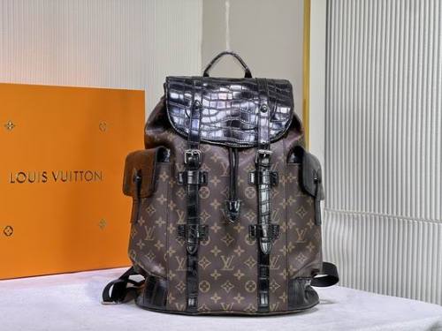 LV Backpack 1：1 Quality-105