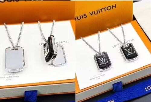 LV Necklace-070