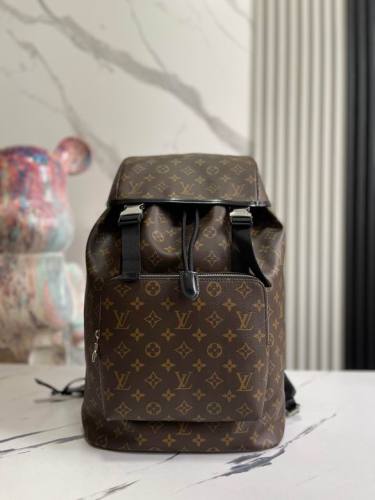 LV Backpack 1：1 Quality-124