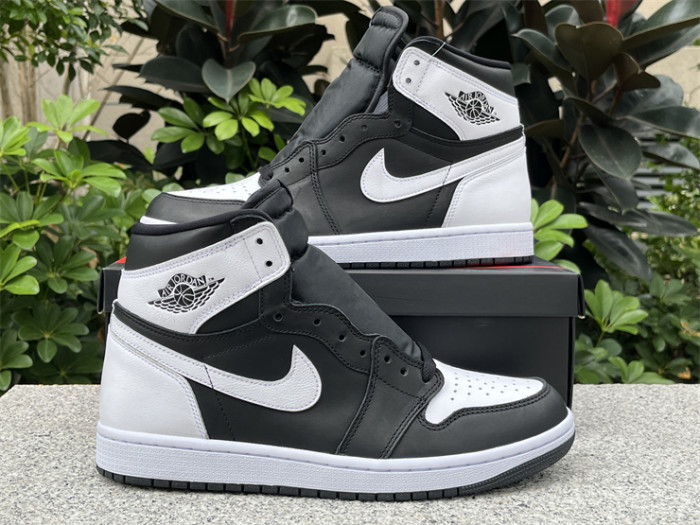 Authentic Air Jordan 1 High OG “Reverse Panda”