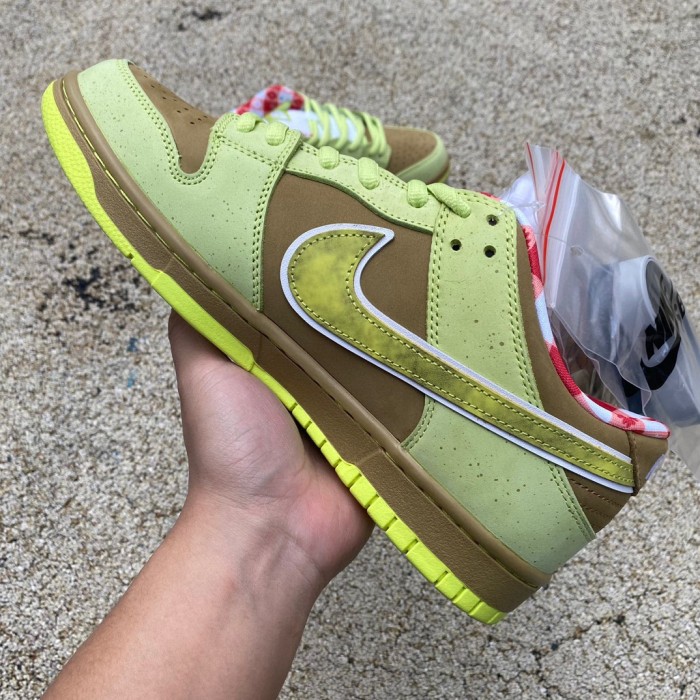 Authentic Concepts x NK SB Dunk Low Green Lobster