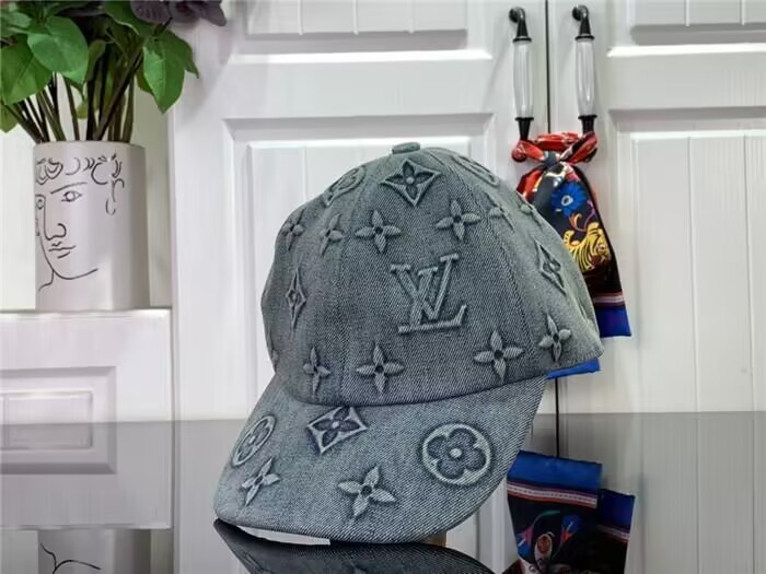 LV Hats AAA-983