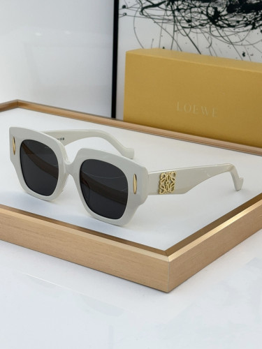 Loewe Sunglasses AAAA-259