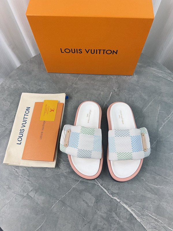 LV Sandals 1：1 Quality-686