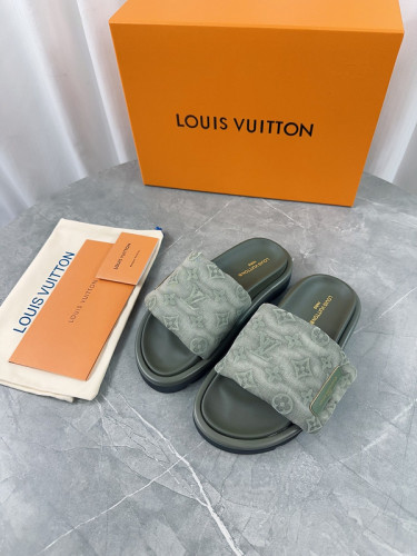 LV Sandals 1：1 Quality-692