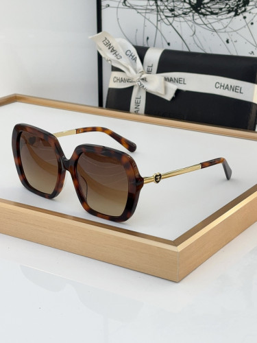 CHNL Sunglasses AAAA-3702