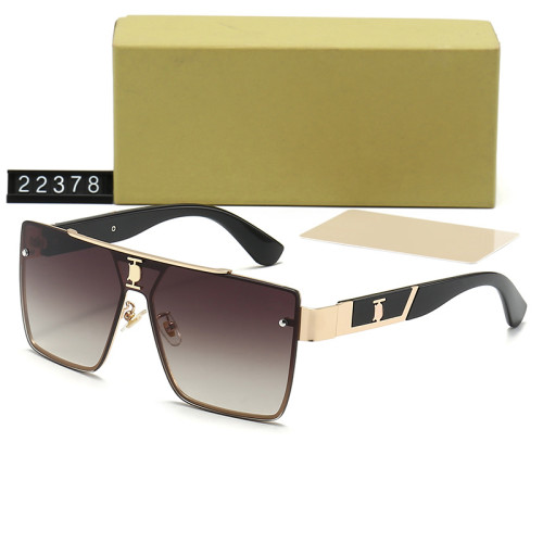 Burberry Sunglasses AAA-382