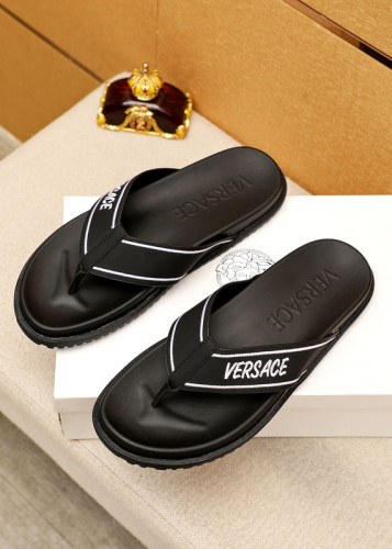 Versace men slippers AAA-324